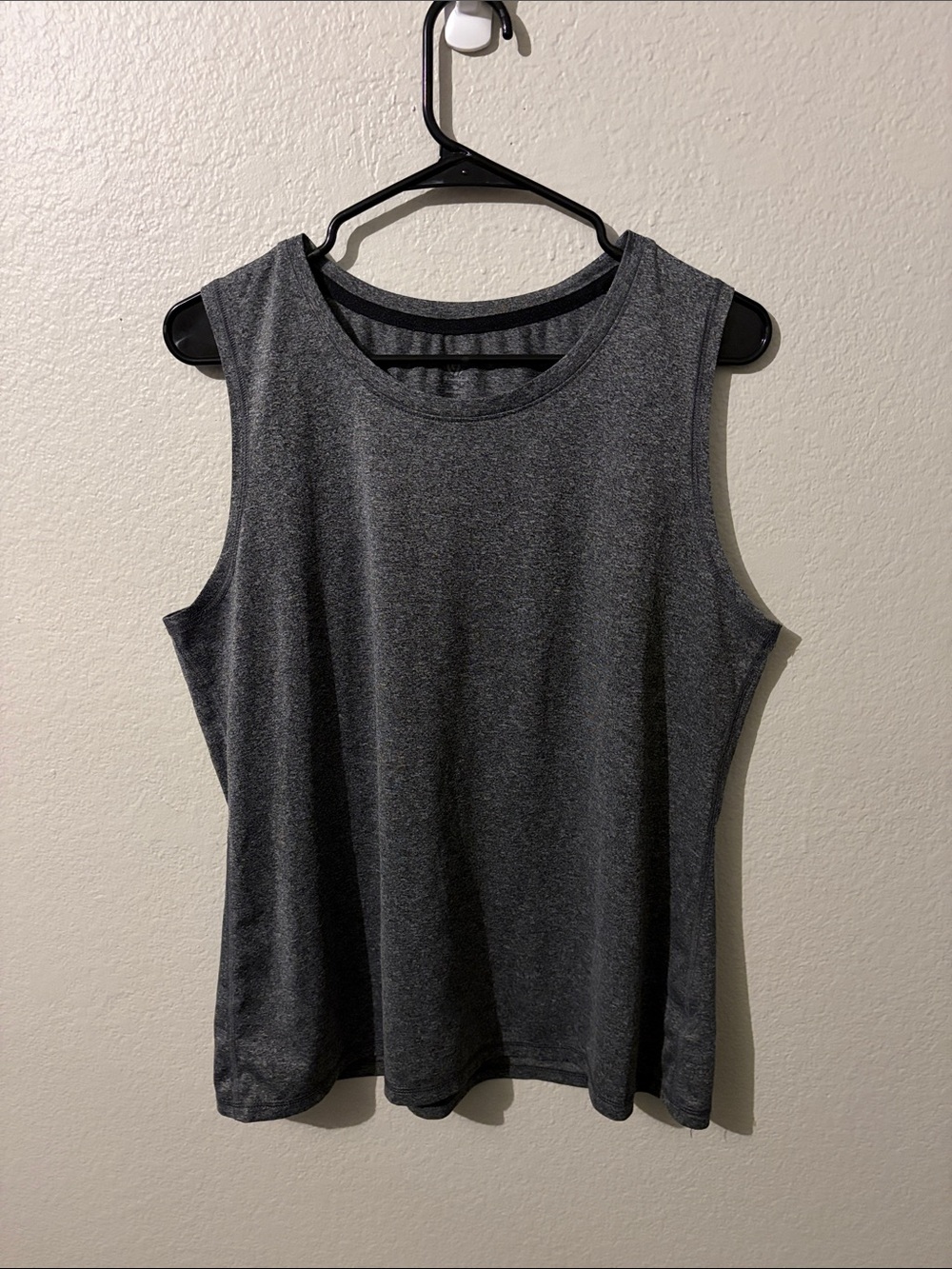 Champion Women's Gray Sleeveless Crewneck Workout Tank Size XL